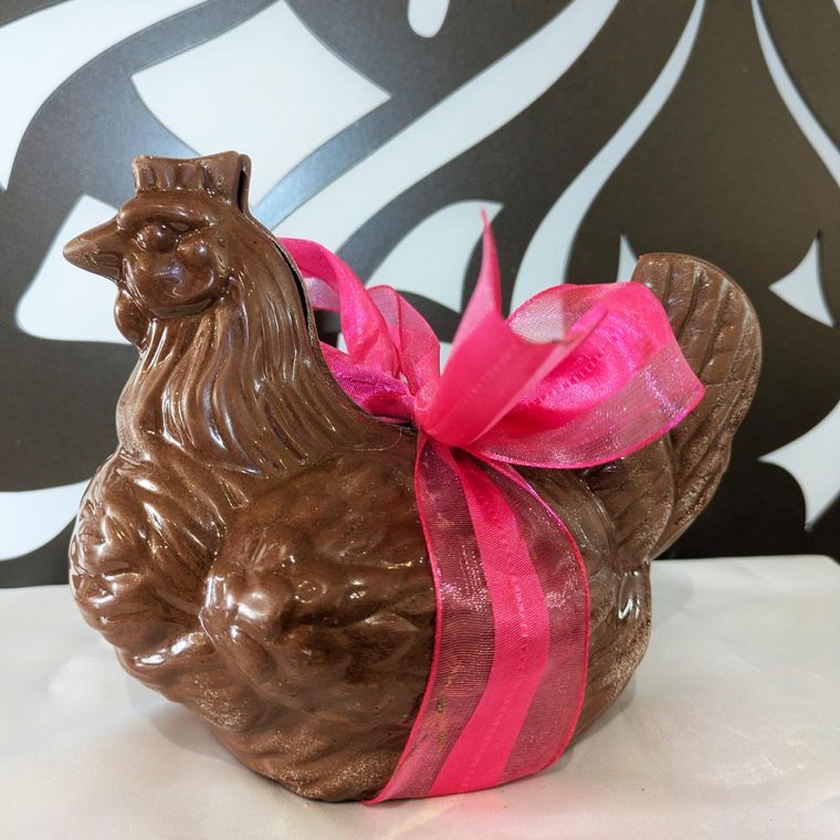 Poules de Pâques garnies